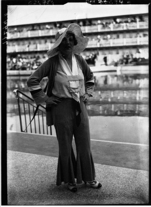 PARIS PISCINE MOLITOR. 