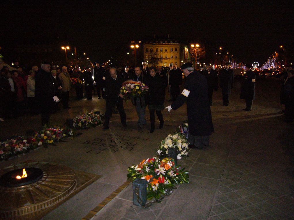 Les militants de l'ACH-IDF ont commémoré la mémoire des harkis morts pour la France lors des cérémonies du 5 décembre.

Une gerbe a été déposée à l'arc de Triomphe à Paris lors du ravivage de la flamme.