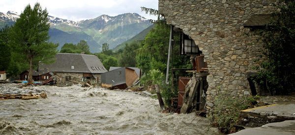 les dommages collatéraux des inondations ..." Jean de Glawouachose " et les cumulards politiques !