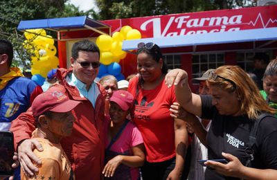 Alcalde Fuenmayor inauguró cuarta “Farma Valencia” en sector Flor Amarillo de la parroquia Rafael Urdaneta