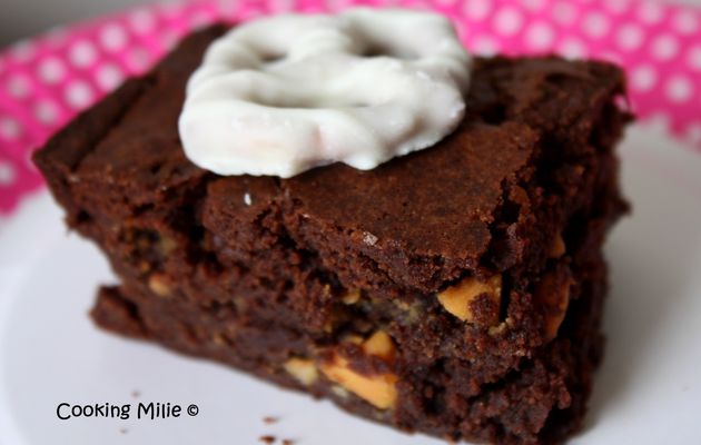 Brownie aux noisettes et aux pépites de chocolat blanc