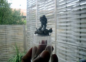 Tutoriel - Préparation d’une figurine et d’un socle.