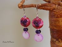 boucles d'oreilles en verre et perles fleuries