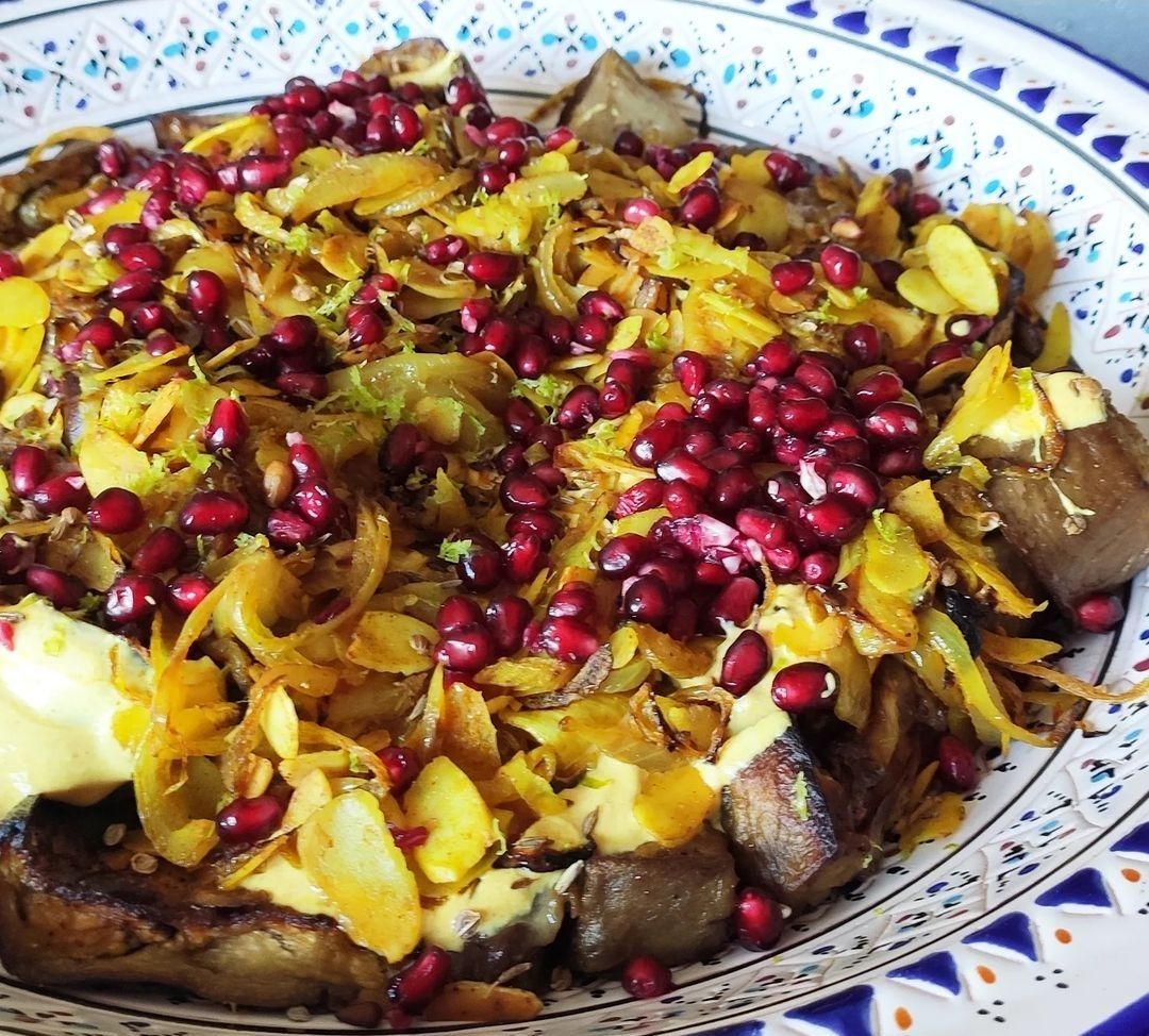 Aubergines grillées yaourt curry, oignons caramélisés d'Ottolenghi