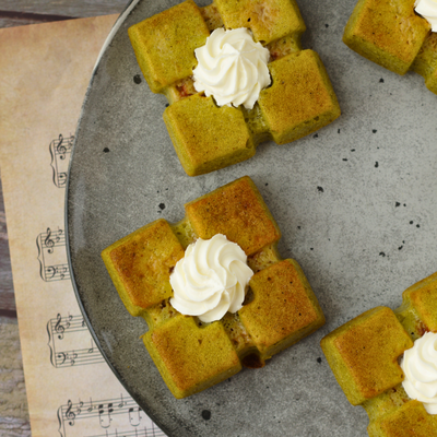 Moelleux pesto vert coeur coulant tomates