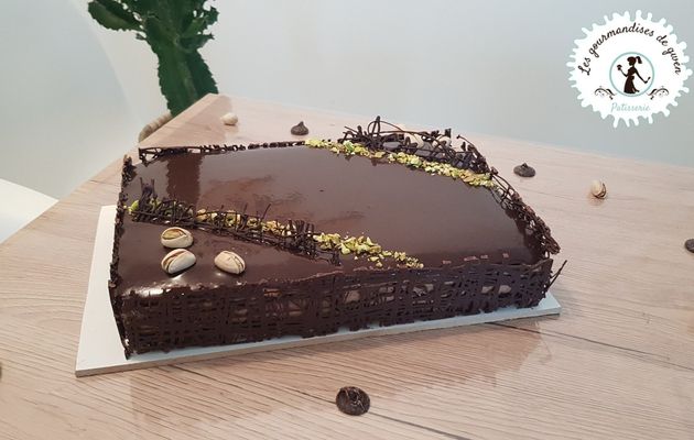 Entremets pistache & chocolat