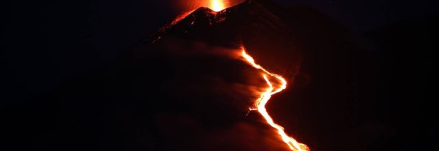 Etna : l'éruption se poursuit !