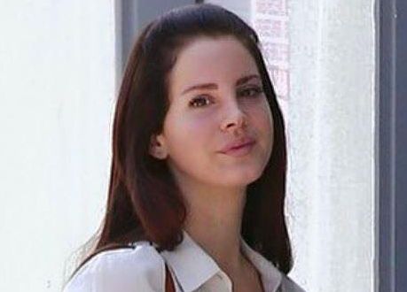 Lana Del Rey se rendant au studio d'enregistrement de Los Angeles (21/08/2016)