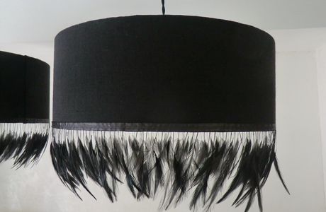 Suspension Contemporaine "Plumes Noires"