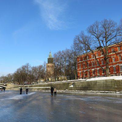 Helsinki et Turku gelé en mars-avril