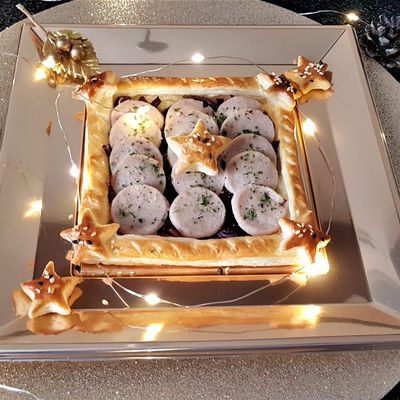 spécial fêtes de fin d'année n°4 : tarte au boudin blanc au porto sur lit de confit d'oignons rouges