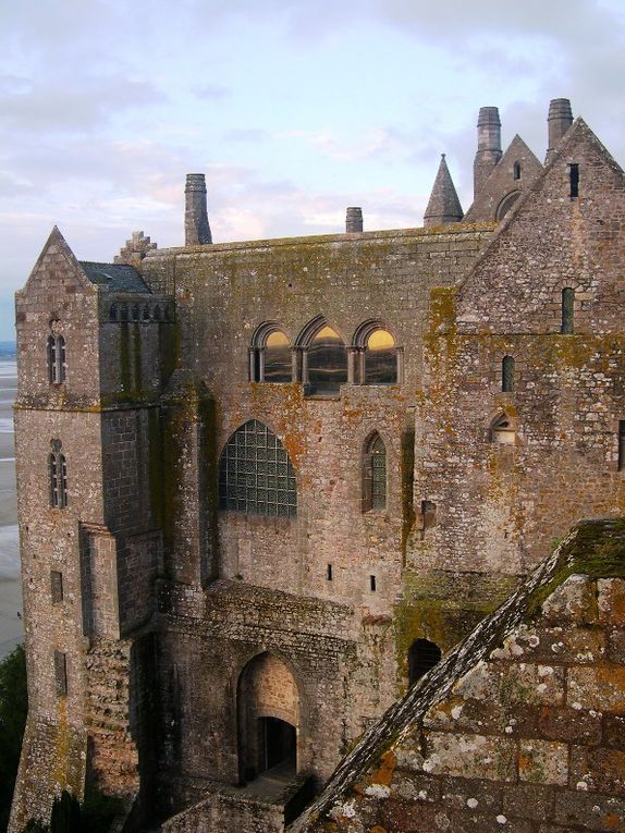 Entre le Mont Saint Michel, Evreux et Cherbourg