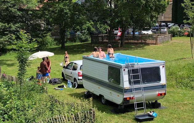 Camping 2 etoiles Pornic "Envie d’une évasion sans pareille ? La Loire-Atlantique vous ouvre ses portes Voyager, manger, explorer de nouvelles choses charme madame et monsieur tout le monde pour une raison et pour un autre. Faites bien le choix de votre destination : Pornic en est un.  N’arrêtez point de voyager ni d’explorer Quand on parle de voyager, tout le monde a des oreilles fines. La raison