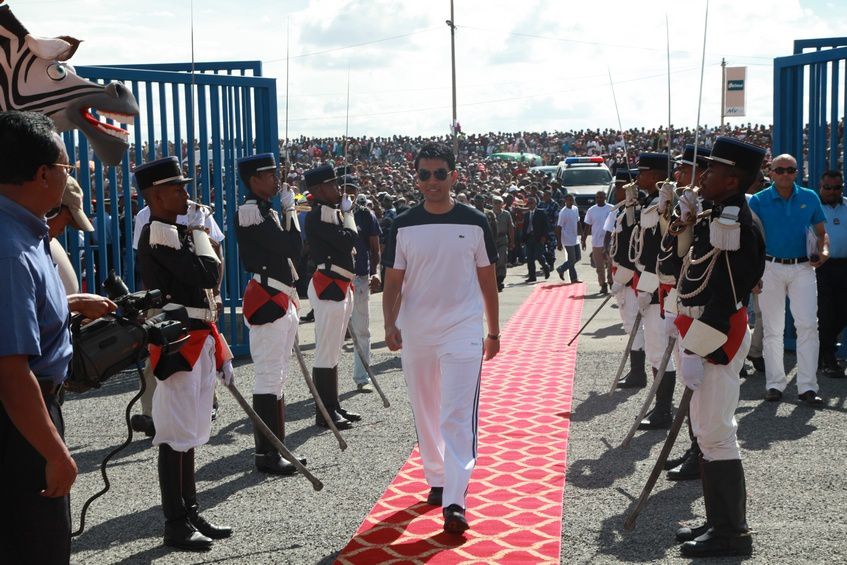 Inauguration du Kianja (Stade) Makis de Madagascar, à Andohatapenaka, par le Président Andry Rajoelina. 1ère partie. Photos: Harilala Randrianarison