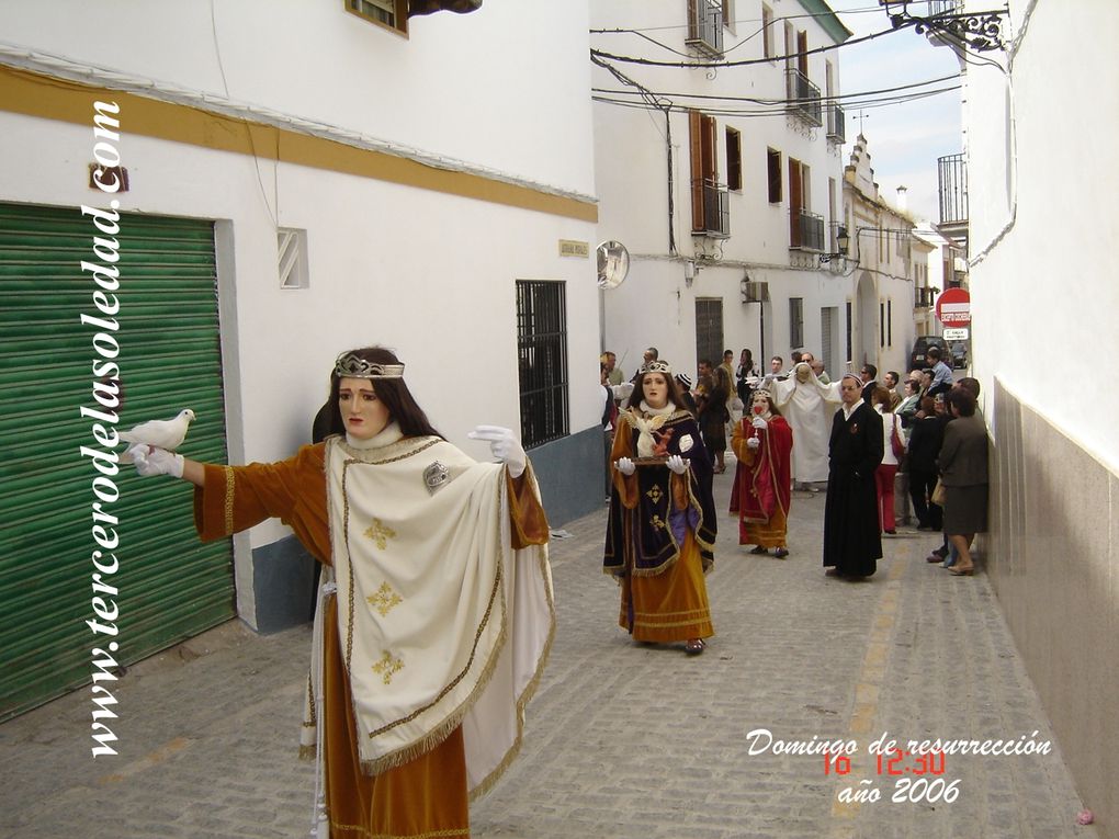 Album fotográfico en el que se recogen un resumen de imagenes de los eventos celebrados en el año 2006 en el III de la Soledad