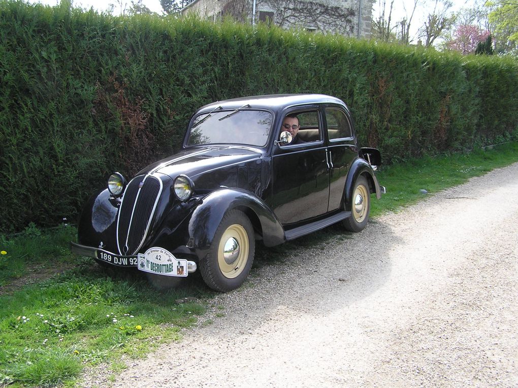 Voici pour tous les belles photos que Jean claude Lebalnc a réalisé pendnat le rallye de Décrottage 2009 : Au Grenier de Paris dans le vexin Français 