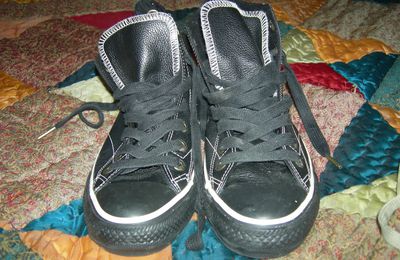 Baskets Converse Cuir Noir + jeu de lacets kaki