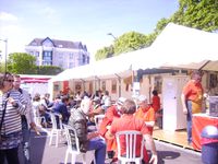 Quelques images de la foire aux cerises. L'avant dernière photo concerne le marché ce Vernon.