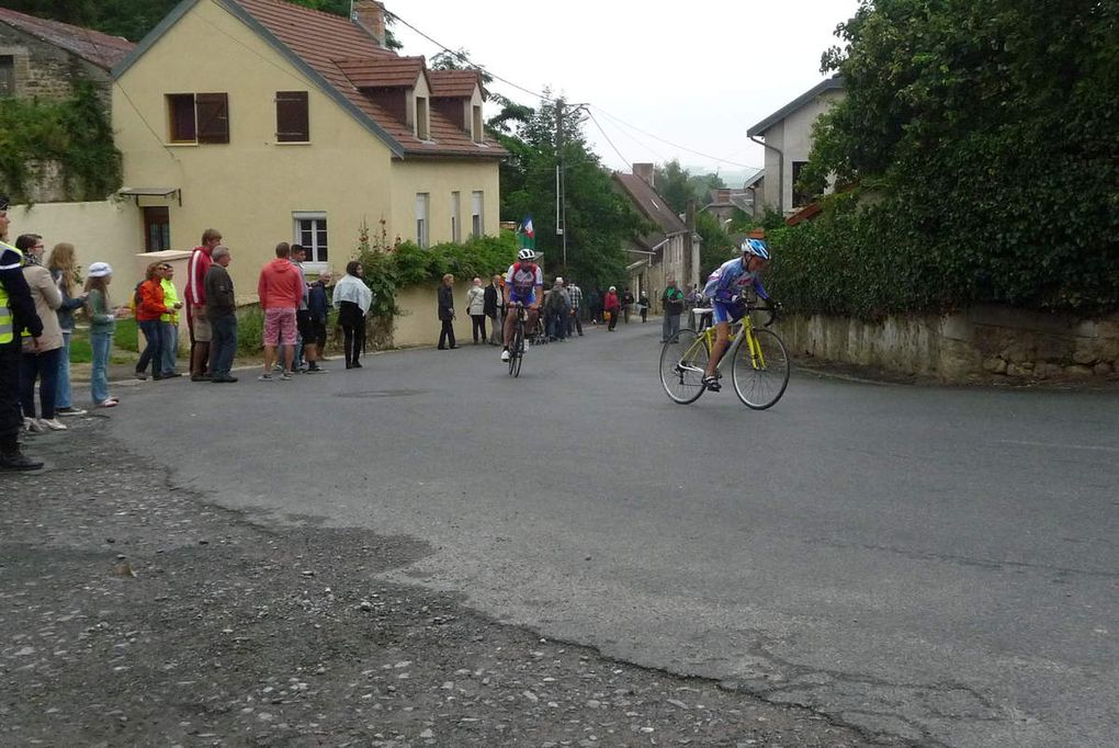 C’est fait, le Tour de France est passé par Roucy. (3ème partie. La course)