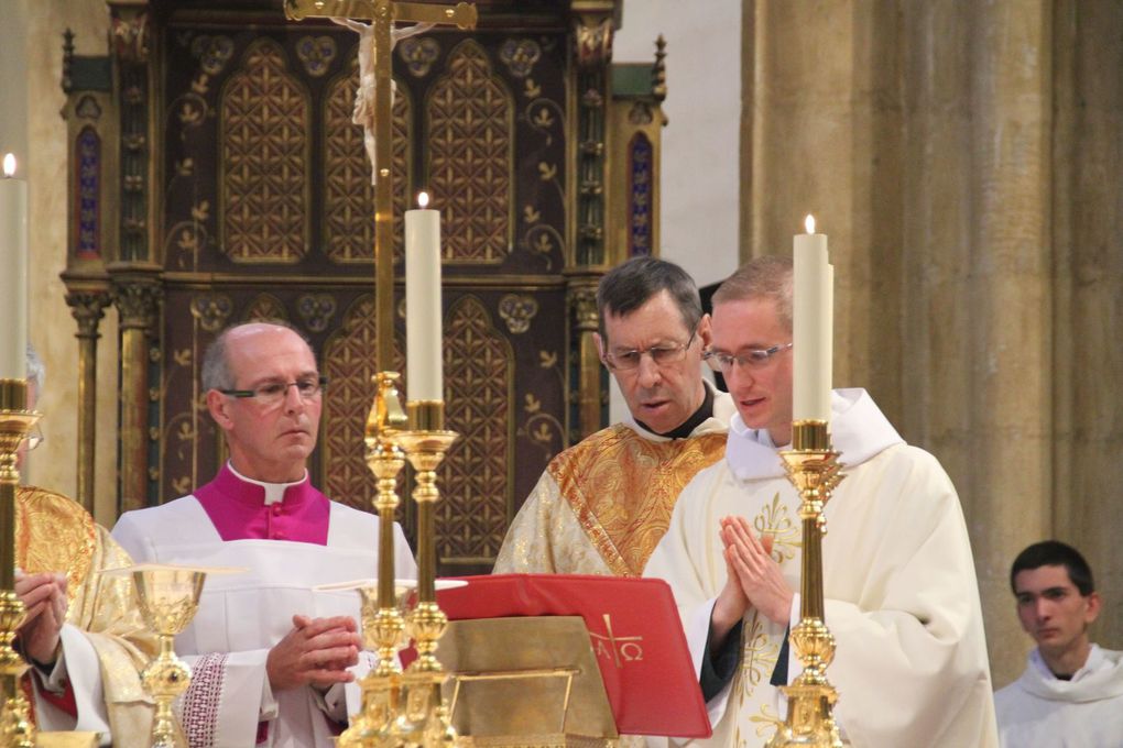 Photos de l'ordination sacerdotale de Maximim Cès le 1er mai 2018 à Bayonne