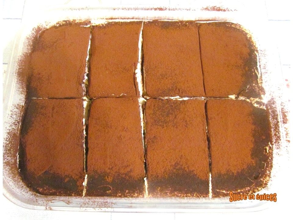 Tiramisu aux fraises, sans oeufs et sans cuisson - Recette en vidéo
