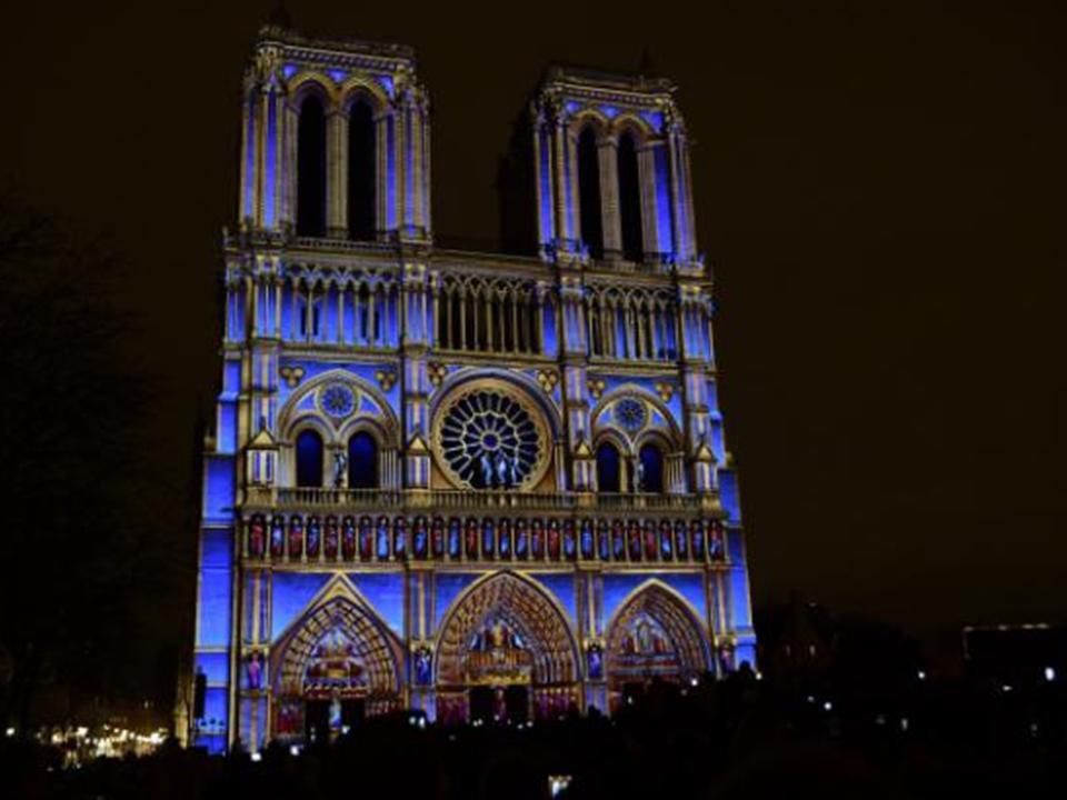 La France - Notre Dame de Paris.....