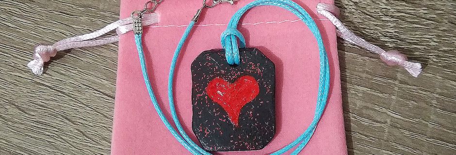 Pendentif en ardoise (Beau comme un Coeur)