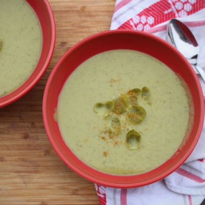 Soupe de choux de Bruxelles au curry