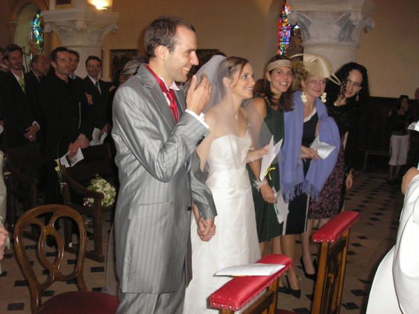 Le même jour que ma troisième semaineversaire, mon Tonton Jérôme s'est marié! Quelle belle journée...