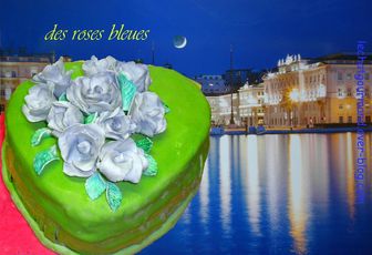 des roses bleues (gâteau d'anniversaire)