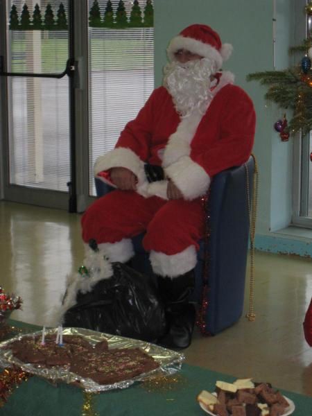 La venue du père Noël à l'école, le gouter de Noël