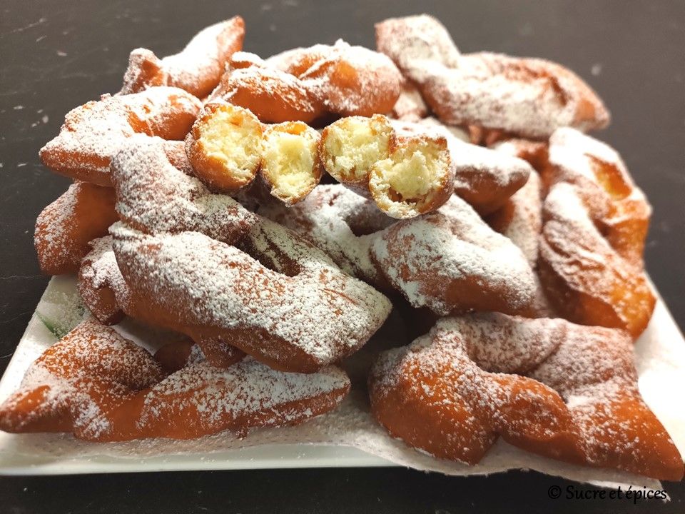 Beignets bugnes de mon enfance - Recette en vidéo