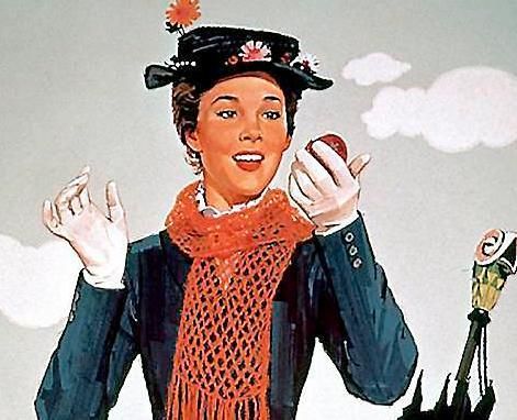 JULIE ANDREWS biographie CINEREVES