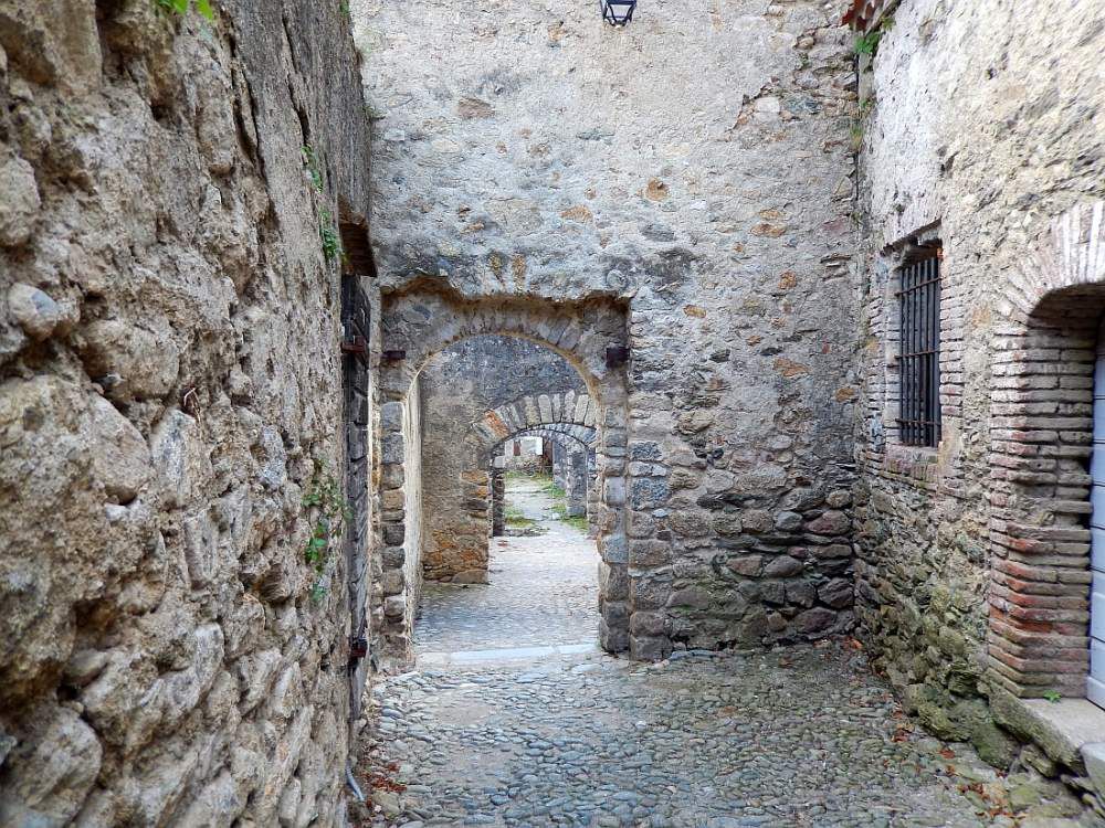 PRATS DE MOLLO une cité fortifiée du haut vallespir