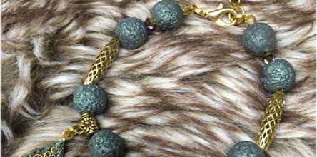 Un joli bracelet avec imitation pierre volcanique de lave pâte polymère Cernit shiny 