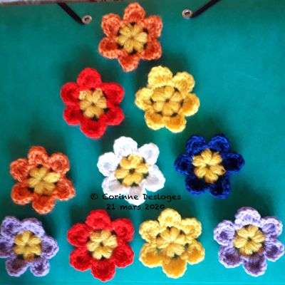 CROCHET : mes fenêtres décorées pour fêter le printemps