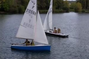 Une journée estivale au Port d'Avon