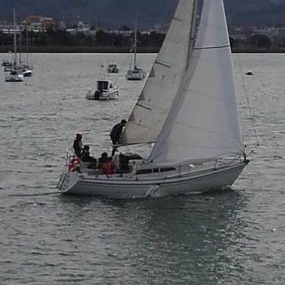 Les jeunes de la section voile en action