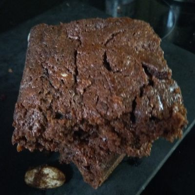 Brownies maison au chocolat noir amandes entières équitables .