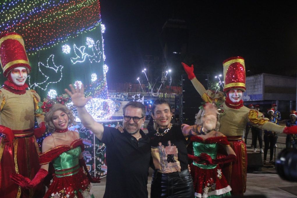 Gobernador Lacava dio bienvenida a la Navidad 2024 en Carabobo con encendido de luces y bicicletada familiar