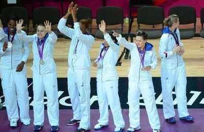 JO 2012 - FINALE DAMES : TEAM USA INTOUCHABLE,LES BLEUES EN ARGENT