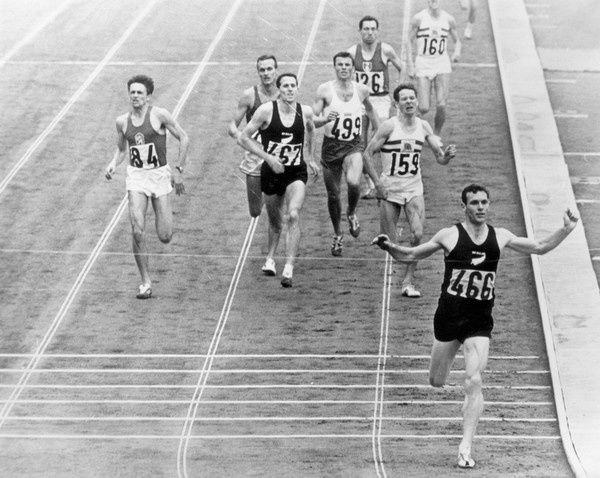 Photos d'athlètes internationaux d'hier et d'aujourd'hui