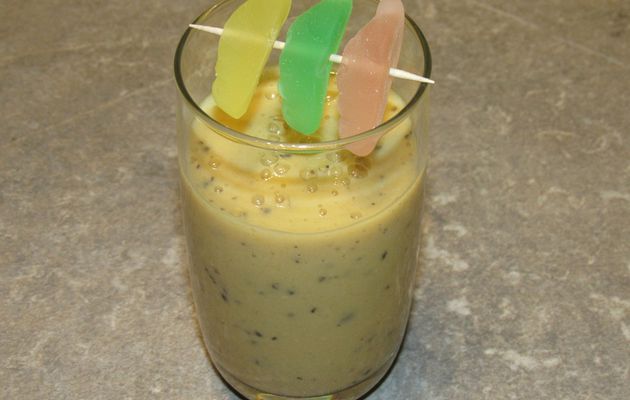 Smoothie d'halloween et brochette de bonbon