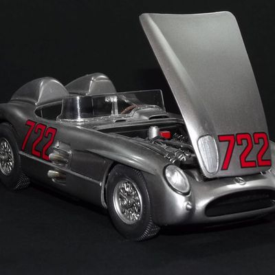 Mercedes 300 SLR Mille Miglia, Revell 1/24ème.