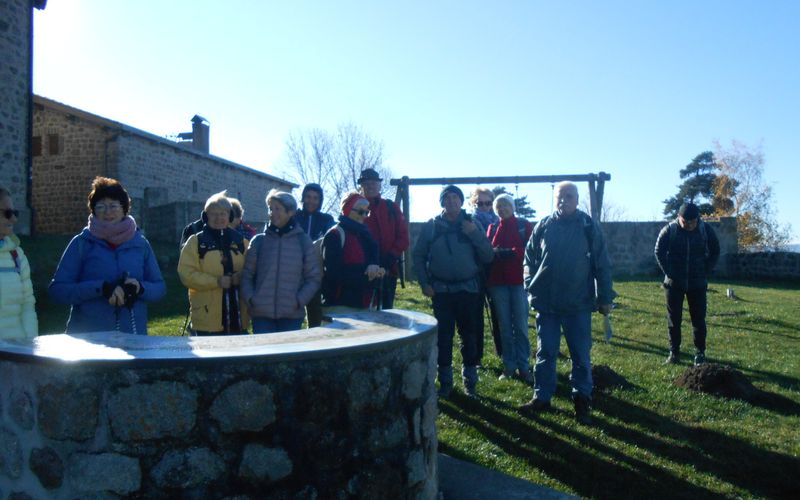 DEPART  DE  LEIGNEC  AVEC  LE  SOLEIL