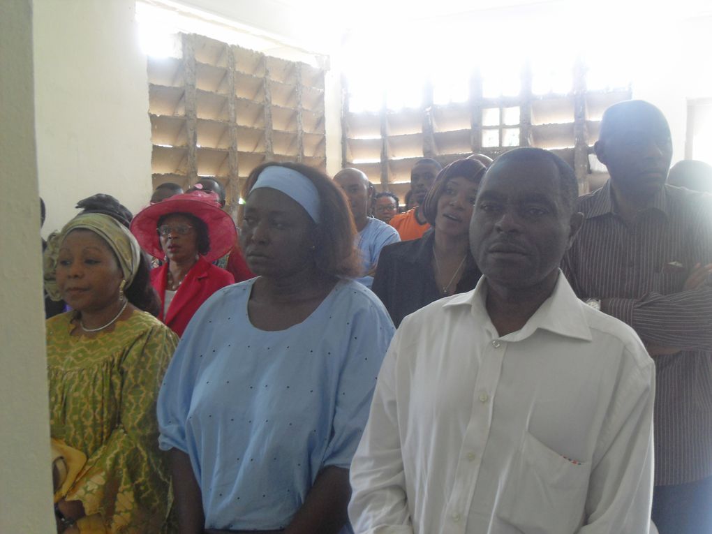 Photos prises dans le cadre des activités relatives au 10ème Anniversaire de l'eglise la Beatitude de Biyem-Assi