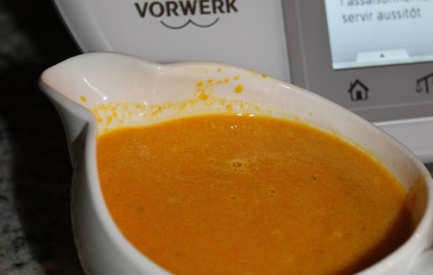 Velouté de carottes au pommes et au curry