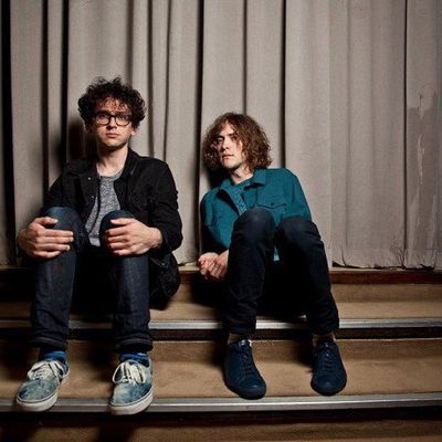 MGMT sort un nouveau single Me and Michael au clip parodique