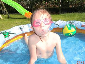 Après-midi piscine à la veille des vacances