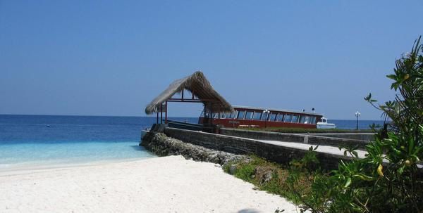 Fihalhohi, une ile des Maldives